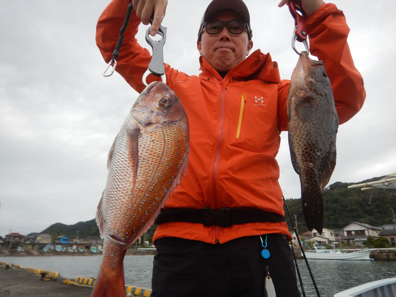 20251001　マダイ、ハタ、アオハタetc　白浜渡船・ルアー・ジギング船魚拓号