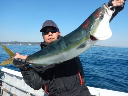 20260221　ワラサ（4.7キロ）カンパチetc　白浜渡船・ルアー・ジギング船魚拓号　