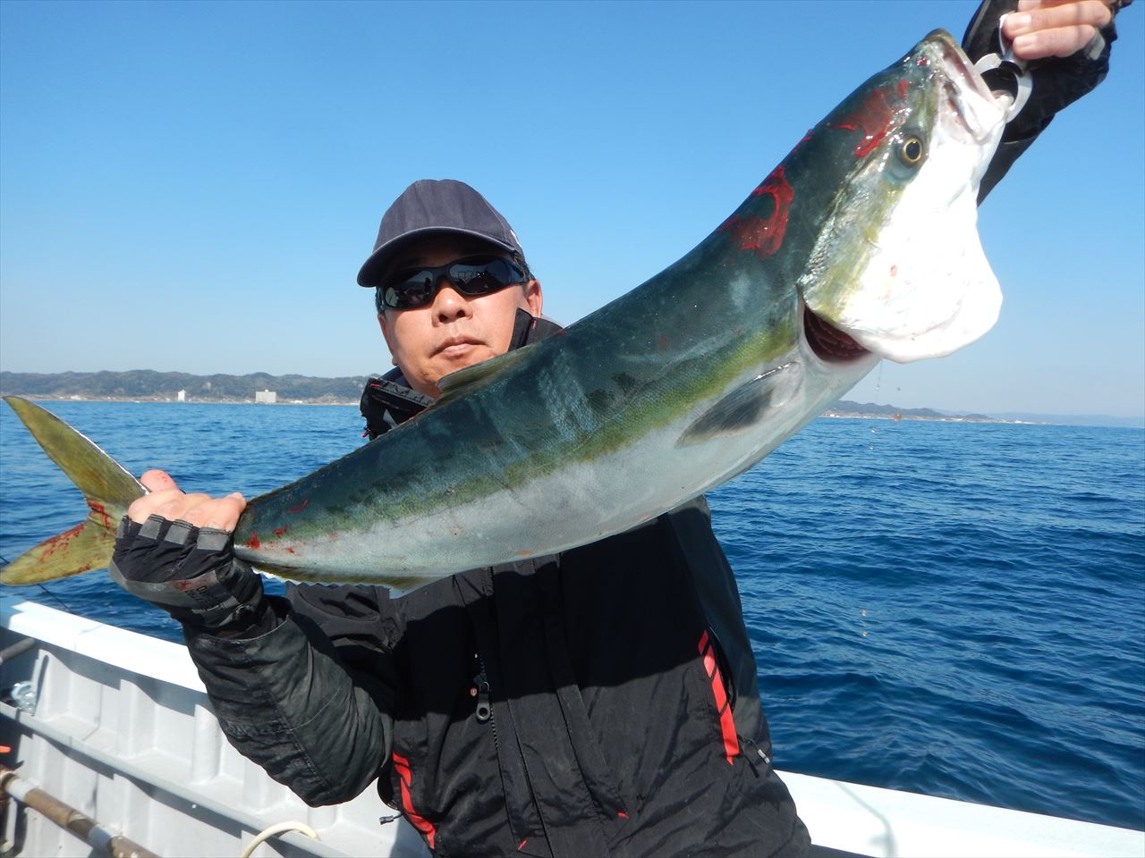 20260221　ワラサ（4.7キロ）カンパチetc　白浜渡船・ルアー・ジギング船魚拓号　