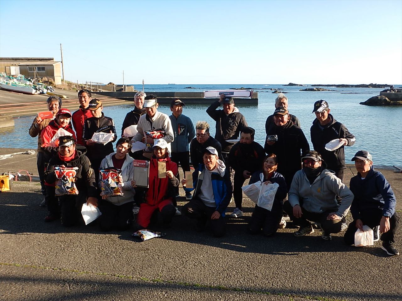 20260308　良型メジナ・クロダイ49.5㎝など　好釣～♪　白浜渡船